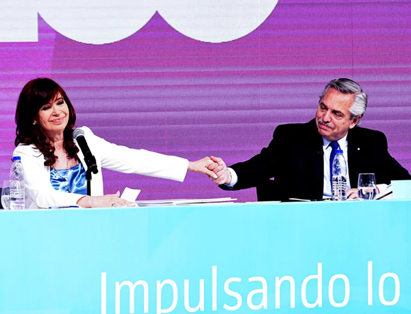 Sabbatella instó a frenar la proscripción de Cristina para defender la democracia