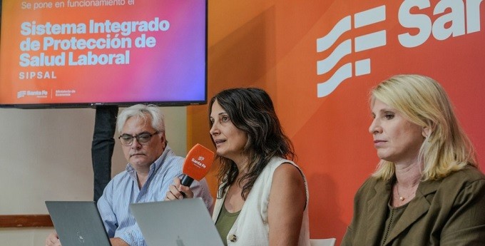 ¿PULLARO BUSCA AMIGARSE CON LOS DOCENTES Y QUE LE DEN VOTOS?