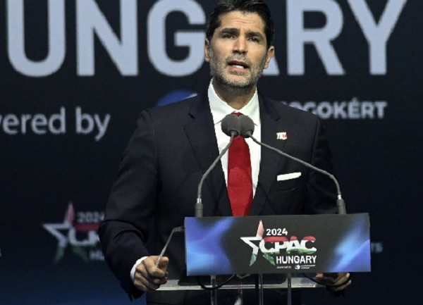 ONG critica censura previa de la entrevista al actor Eduardo Verástegui