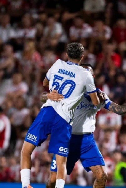 VÉLEZ CONSIGUIO UN TRIUNFAZO EN CÓRDOBA ANTE INSTITUTO
