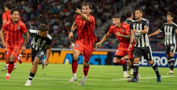 GIMNASIA MENDOZA Y UN GRAN DEBUT CON VICTORIA ANTE CENTRAL CORDOBA SANTIAGO 