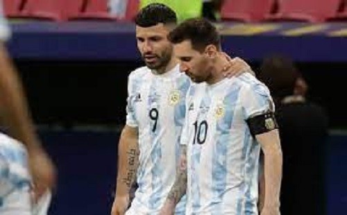 Al Kun Agüero se le escapó el posible futuro de Messi: Lo está considerando
