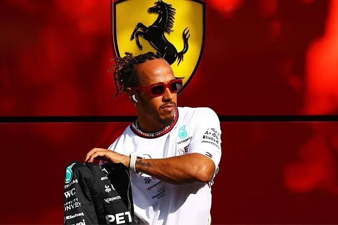 Lewis Hamilton se lleva la primera desilusión rumbo a Ferrari
