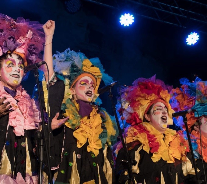  Los festejos de carnaval se despiden al son de las murgas en el Anfiteatro del Parque del Sur