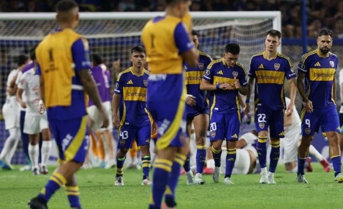 BOCA DIO UNA PALIDA IMAGEN, Y PERDIO 2-1 CON VÉLEZ 