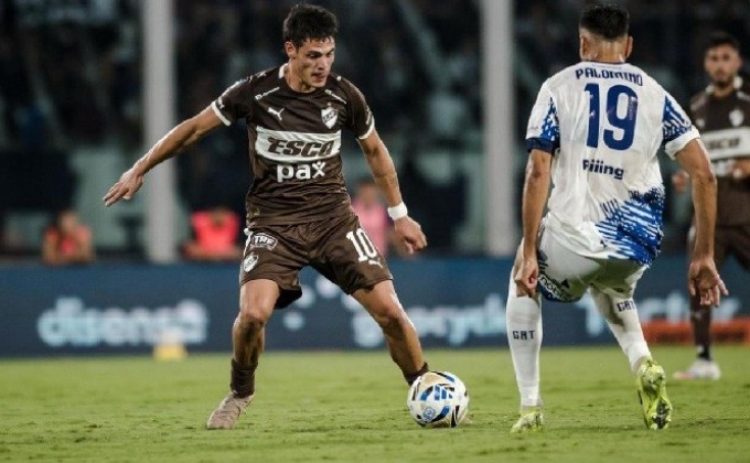 PLATENSE SE LLEVO UN TRIUNFAZO DE CÓRDOBA ANTE TALLERES 