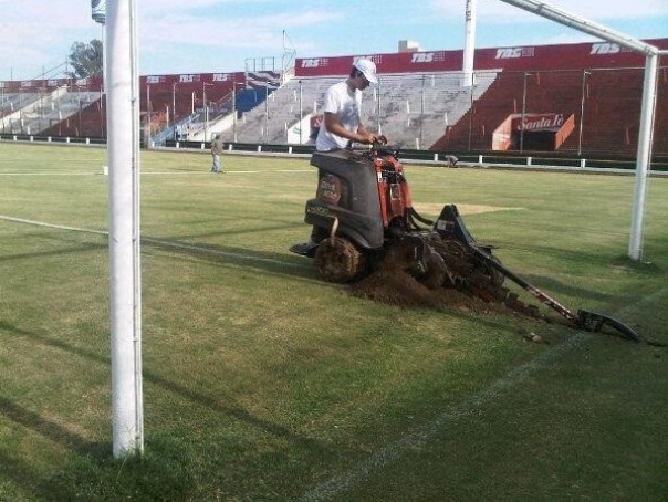 UNI&Oacute;N JUEGA CON ALDOSIVI Y HAY VARIOS CORTES DE TRANSITO 