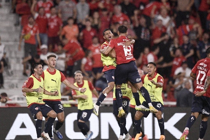 Independiente venció a Argentinos Juniors y recuperó el liderazgo de la Zona A