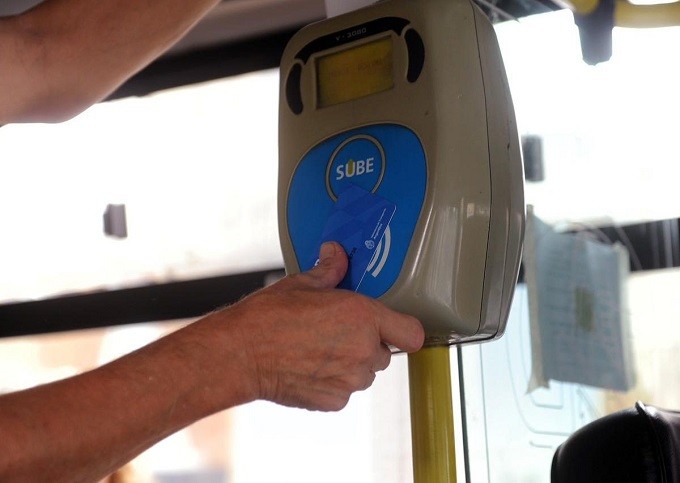 Discapacidad: Desde abril, el acceso al transporte público gratuito solo será por tarjeta SUBE