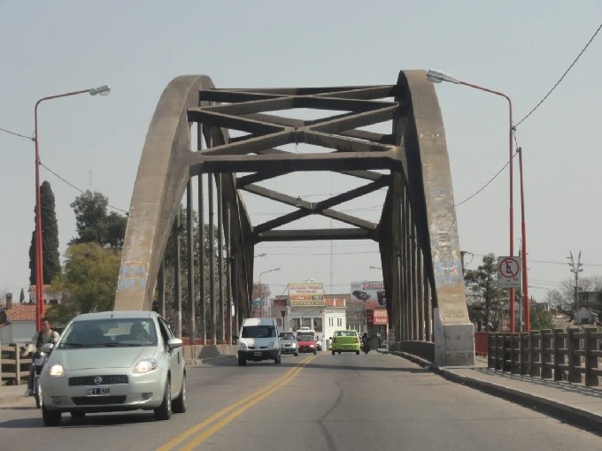 Cortan la circulación en el Puente Carretero Santa Fe - Santo Tomé: traerán un puente Bailey para los colectivos