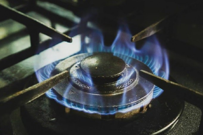 Estudio revela que las cocinas de gas son más nocivas que el humo de un auto