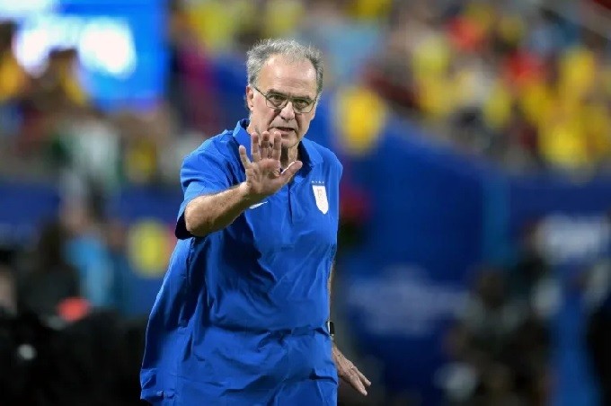 Marcelo Bielsa anunció pre lista de Uruguay para enfrentar a Argentina y Bolivia