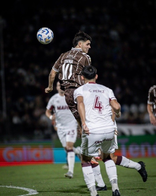 PLATENSE EMPATO CON LANÚS 0-0 Y HACE 5 PARTIDOS QUE NO GANAN 