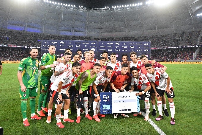 COPA ARGENTINA RIVER Y UN TRAMITE ANTE BOLIVAR LE GANO 2-0 
