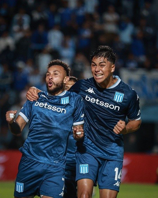 RACING Y UNA GOLEADA DE VISITANTE PARA HUNDIR A ATLETICO TUCUMAN POR 3-0 