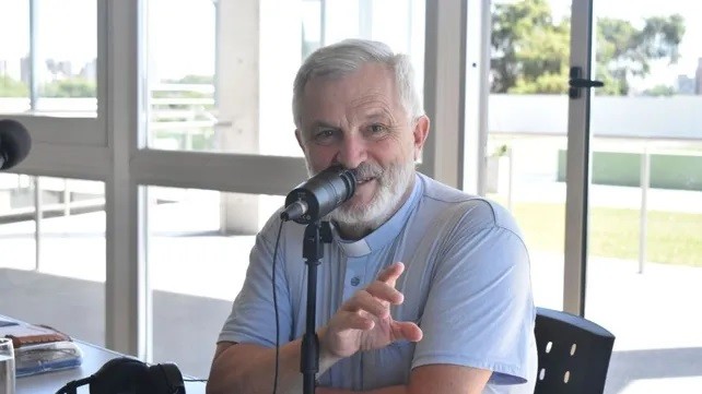 EL PADRE AXEL NOS CUENTA COMO EVOLUCIONA 