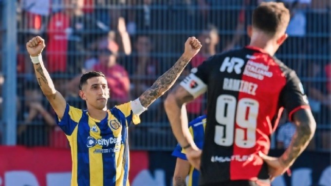 DI MARIA LESIONADO Y TODO LLENO DE FELICIDAD A ROSARIO CENTRAL ANTE NEWELL´S