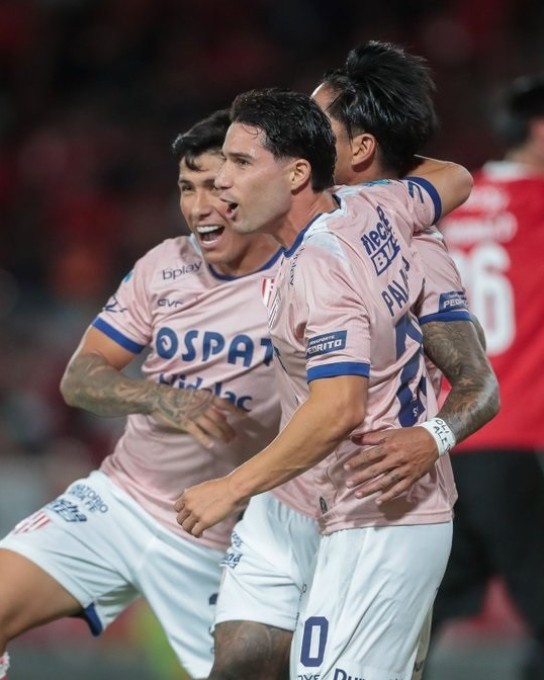 UNI&Oacute;N EN DRAMATICO Y VIBRANTRE PARTIDO EMPATO EN AVELLANEDA 4-4 CON INDEPENDIENTE 