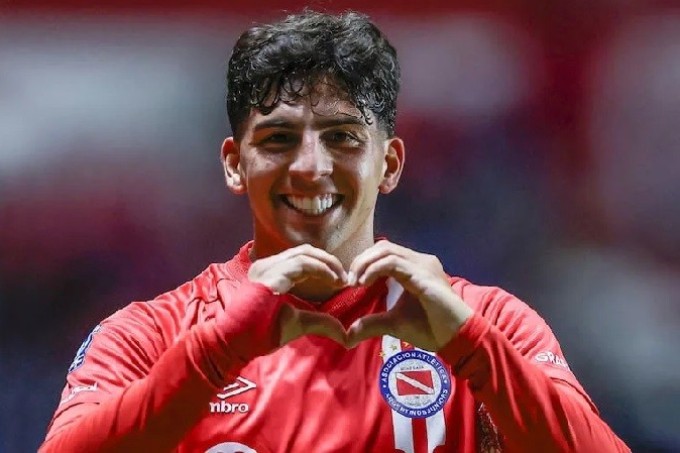 Argentinos Juniors pis&oacute; fuerte en el Semillero: y le gano 2-1 a Lan&uacute;s por la Fecha 6