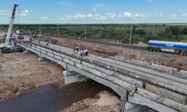 CON UNA INVERSION DE 10MIL MILLONES, se realizara la  obra de ensanchamiento de 3 nuevos puentes sobre la RP N&deg;4