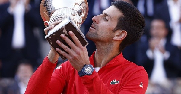 Djokovic gana el Abierto de Italia y reclama su primer título en más de seis meses