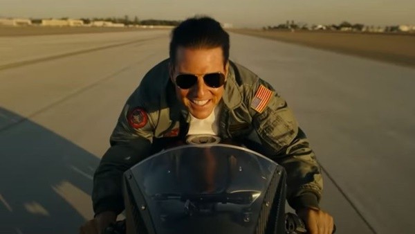 'Top Gun: Maverick', Tom Cruise se pone las gafas y la campera de aviador para salvar el cine