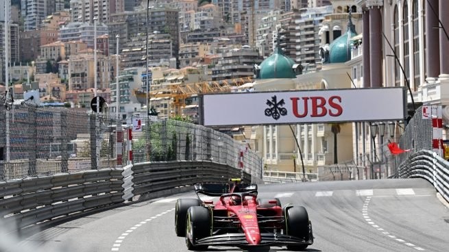 Ferrari acelera en Mónaco