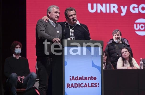 La Convención Nacional Radical eligió a Gastón Manes como presidente y ratificó su pertenencia a JxC