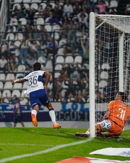 Gimnasia se despidió con un triunfo sobre la hora ante Platense