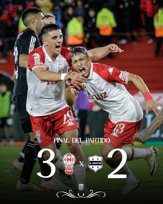 Huracán le ganó a Riestra un partidazo por 3 a 2 y clasificó a los cuartos de final del Torneo Apertura