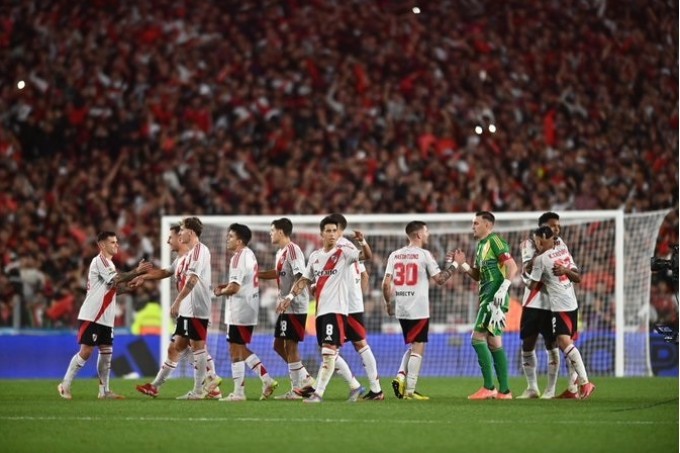 RIVER SE LUCIO Y ESTA EN CUARTOS DE FINAL DE LA LIGA PROFESIONAL  