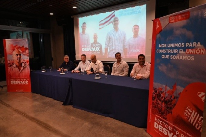 UNIÓN LA OPOSICIÓN CON DESVAUX SE PRESENTO ANTE LA PRENSA 