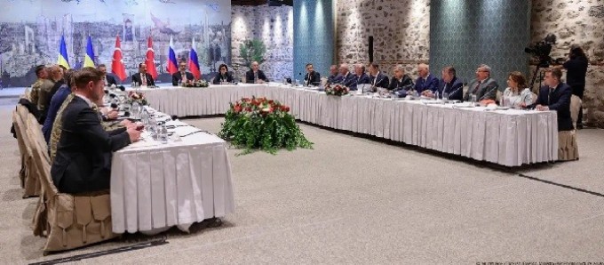 Rusia y Ucrania acuerdan intercambiar a mil prisioneros