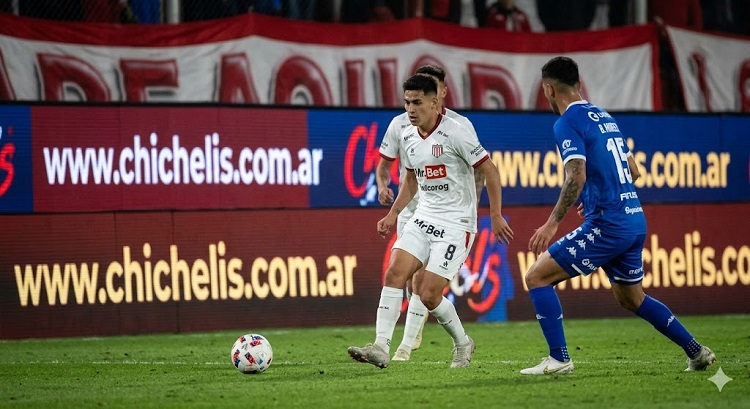 Argentinos Juniors es semifinalista tras una batalla de 120 minutos en La Paternal