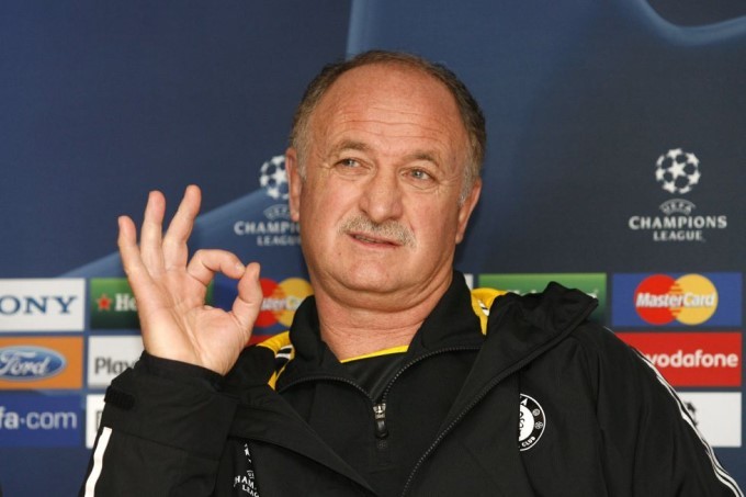 Scolari deja su retiro como DT para dirigir al Atlético Mineiro de Brasil