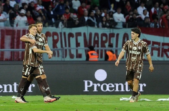 PLATENSE HIZO DELIRAR SANTIAGO DEL ESTERO HASTA VICENTE LOPEZ EN SU PRIMER TITULO DE LA HISTORIA 