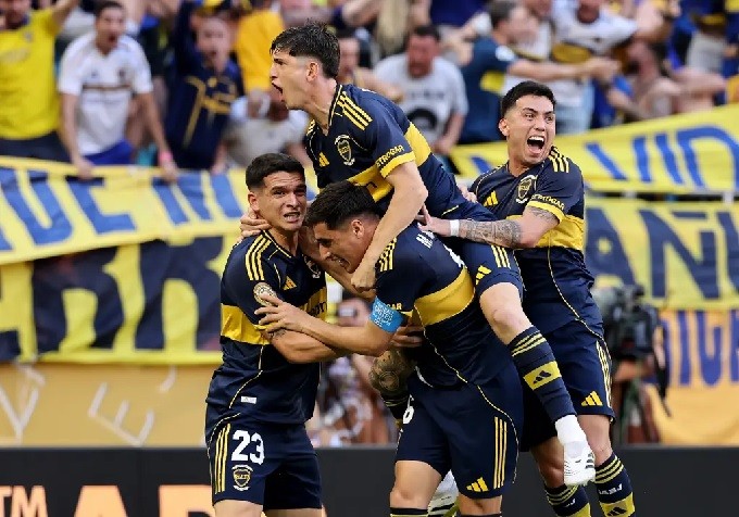 BOCA TENIA TODO PARA LUCIRSE PERO EL BENFICA SE LO EMPATO 2-2