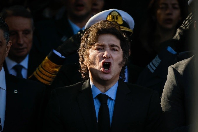 El presidente de Argentina apunta contra la AFA por la eliminación de Boca y River del Mundial de Clubes