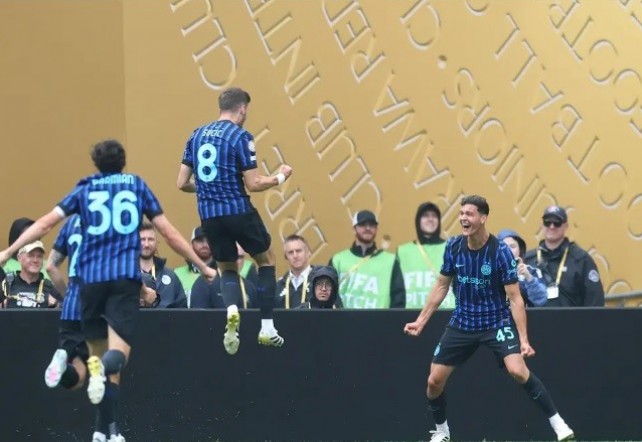 Los argentinos Lautaro Martinez y Carboni salvan al Inter
