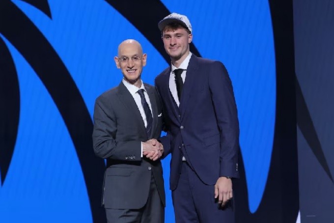 Cooper Flagg, Dylan Harper y VJ Edgecombe, primeras selecciones del Draft de la NBA de 2025