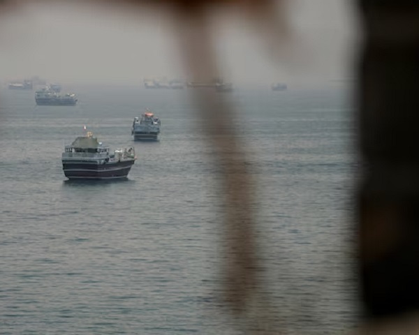 India exige el fin de los ataques estadounidenses contra buques tras la muerte de tres marineros.