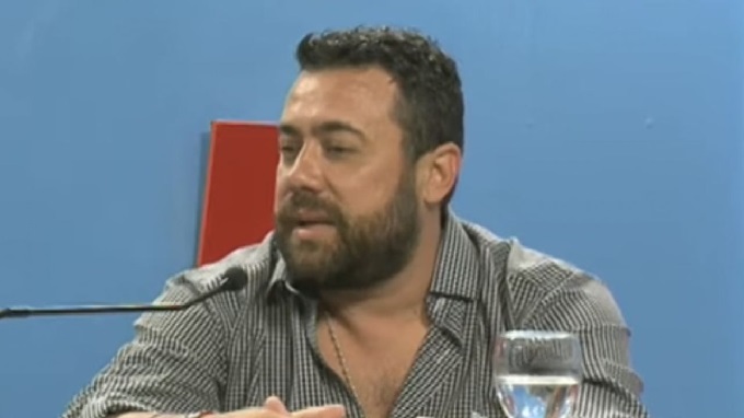 Imputaron por amenazas y presunta venta de droga al exdirigente de Uni&oacute;n Santa Fe Carlos Carlozzi