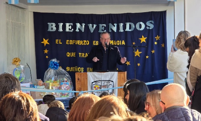 El senador Michlig y el ministro Goity inauguraron dos nuevas aulas en el Jard&iacute;n de Infantes N&deg; 141 de San Crist&oacute;bal