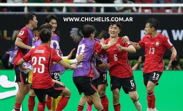 COREA DEL SUR REMONTO, SE AFIANZO Y GANO EN EL DEBUT 