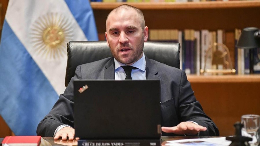 Renunció Guzmán al cargo de ministro de Economía