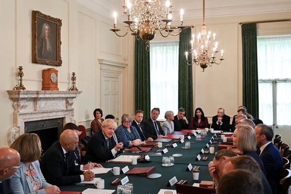 Boris Johnson del Reino Unido al borde de la renuncia de los ministros