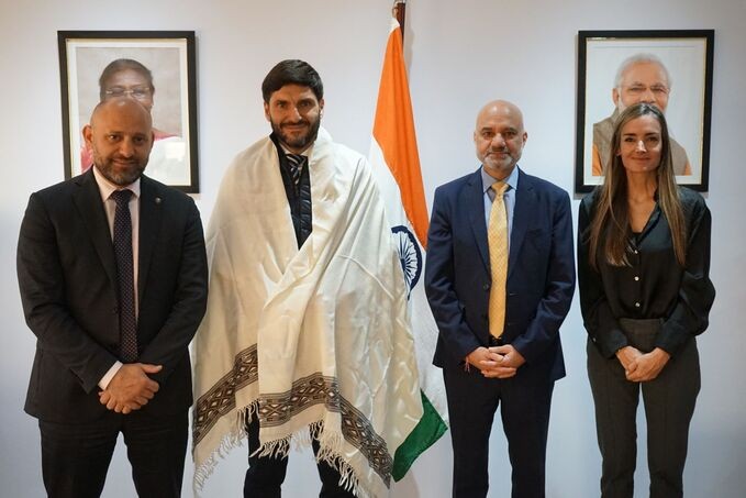 Con la mira en el Santa Fe Business Forum, Pullaro se reunió con el embajador de la India