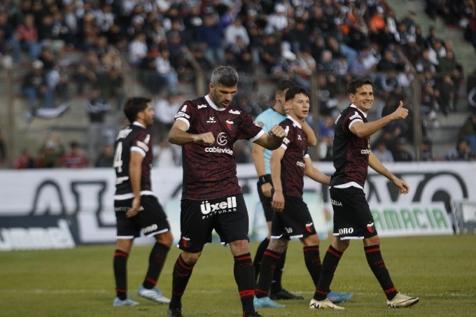 CLUB ATLETICO COLÓN, INCREIBLEMENTE GANABA COMODO, TERMINO SUFRIENDO HASTA EL FINAL 