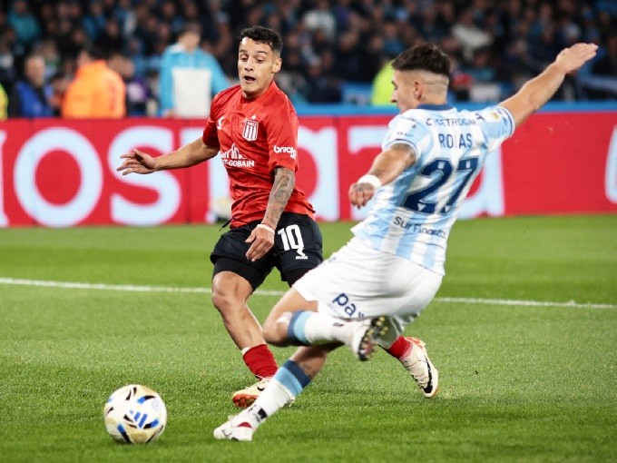 LIGA PROFESIONAL TRAS UN SÁBADO POBRE,  ESTUDIANTES SOLO MARCO LA VICTORIA 1-0 ANTE RACING, SE ESPERA MÁS ATRACTIVO EL DOMINGO 
