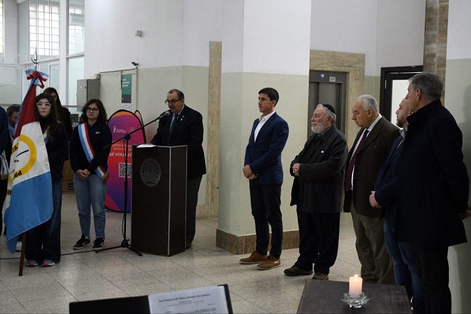 La Municipalidad Santa Fe conmemor&oacute; un nuevo aniversario del atentado a la AMIA